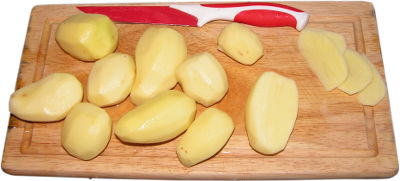 ziemniaki, pyry, kartofle, ostry n, drewniana deska kuchenna do krojenia